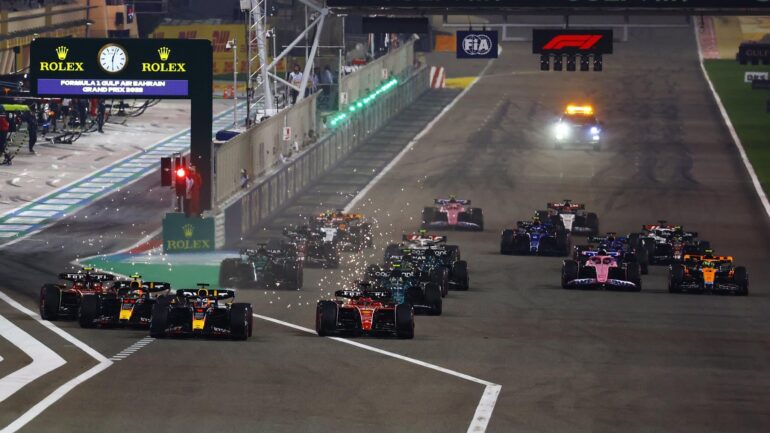 GP Bahrain: che vittoria di Verstappen! Ferrari, arriva già il primo ritiro