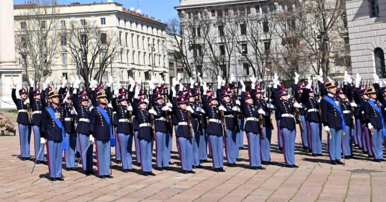 Giurano gli allievi della Scuola Militare Teulié