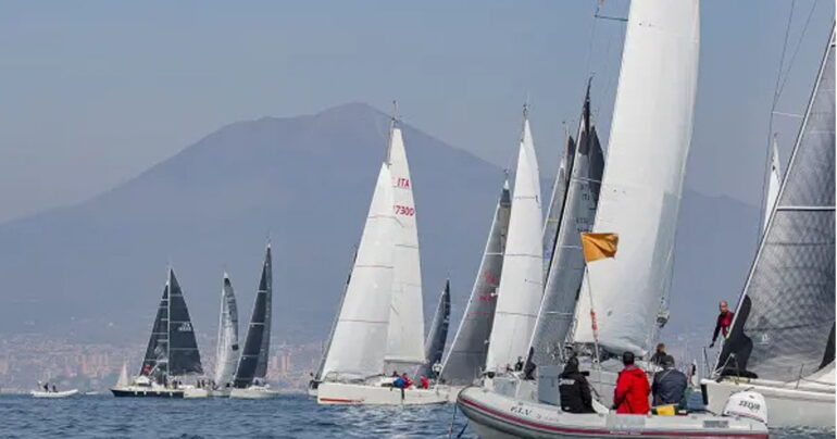Vesuvio Race: 40 barche e 3 percorsi, arrivo a Castellammare