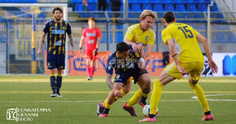 Cerignola, la storia del prossimo avversario delle Vespe e l’arbitro