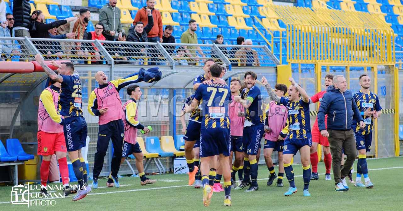trattativa Juve Stabia Audace Cerignola 2 2 Calcio Serie C 2022 2023 81 PLAY OFF foto