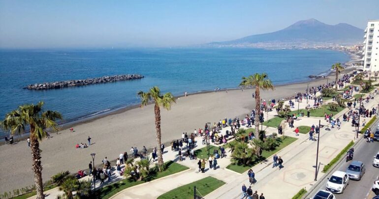 Pasqua a Castellammare di Stabia e in Campania: tra fede e tradizione