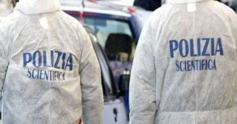 Ritrovamento Scioccante al Rione Cmi: Uomo Impiccato in Casa