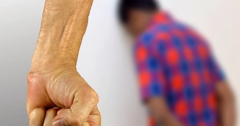 Castellammare, Bambini e Madre sottratti alla violenza del padre