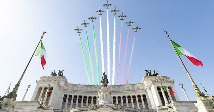 Festa della nascita Repubblica italiana, 2 Giugno, Frecce Tricolori