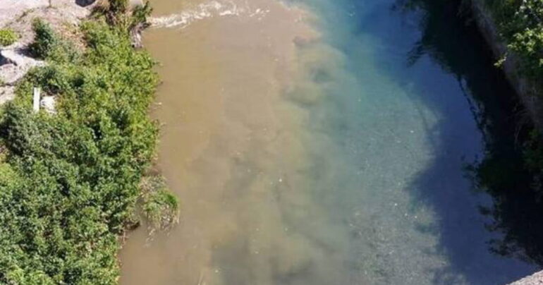 Stabia, Riello: il Fiume Sarno “Inquina il nostro mare”