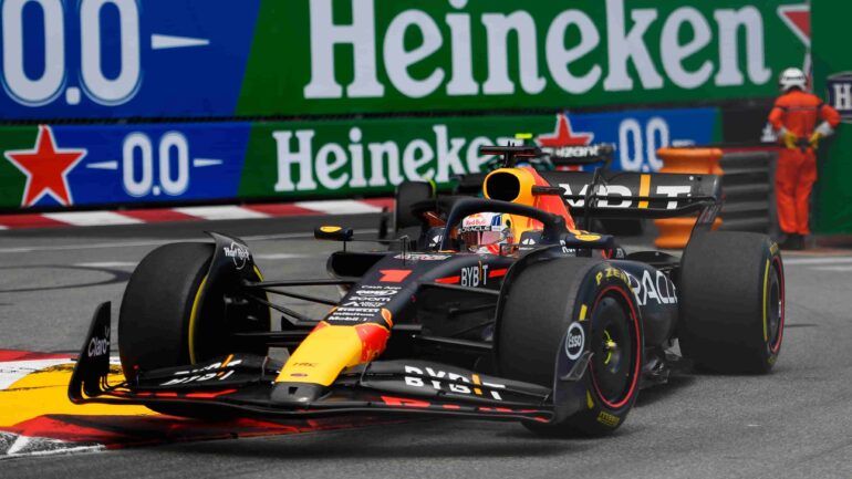 GP Monaco, arriva la pioggia ma Verstappen non si batte
