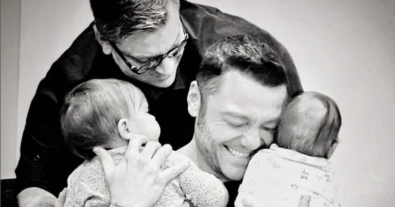 Utero in affitto: Tiziano Ferro contro il Governo