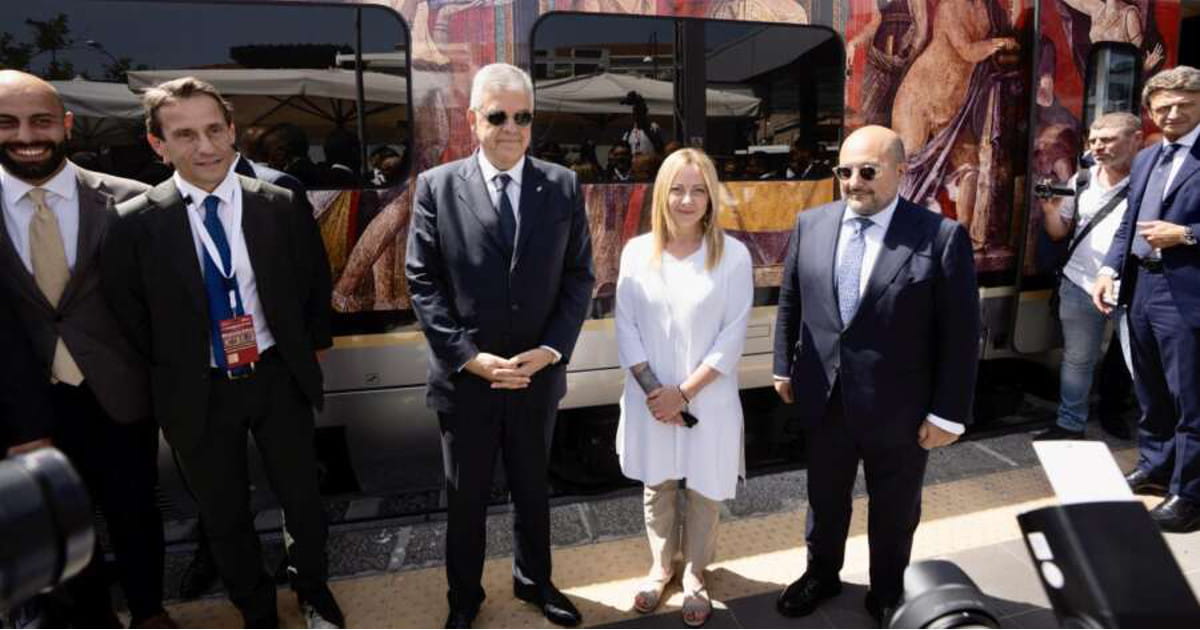 Il Frecciarossa Roma-Pompei, ennesima presa in giro del Governo Meloni. Funzionerà UNA VOLTA AL MESE