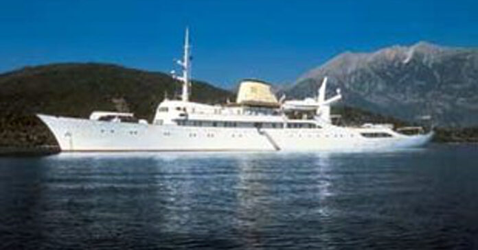 La nave di 100 metri Christina O di Aristotele Onassis (wikipedia)