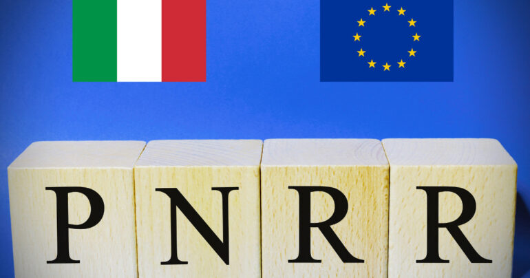 Paura tagli PNRR riscritto: Ferrovie e Comuni