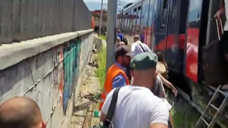 Interruzione linea Circumvesuviana a Pompei: Ripristino previsto oggi