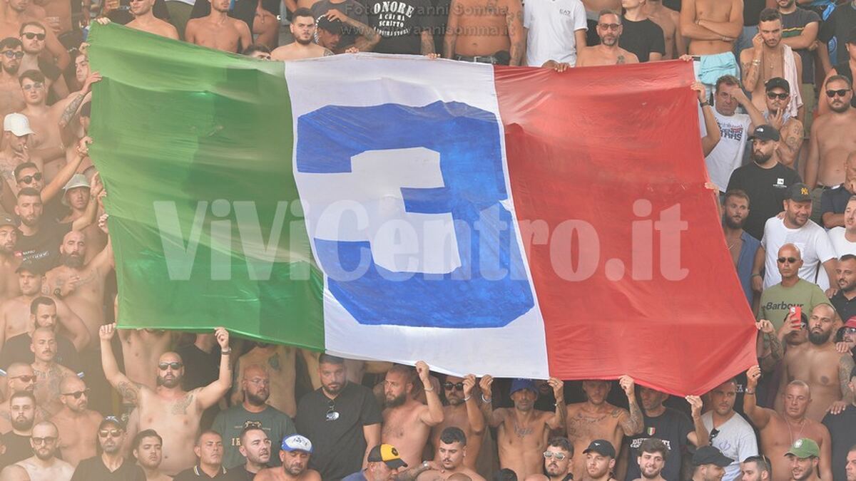 Foto Frosinone – Napoli (1-3). Gli azzurri iniziano il campionato con una vittoria