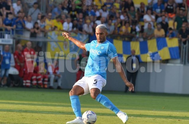 Napoli, brutte notizie per Garcia: si ferma Juan Jesus