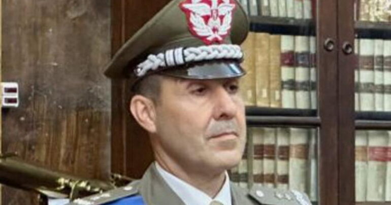 Generale Vannacci Destituito per Libro Offensivo contro Minoranze