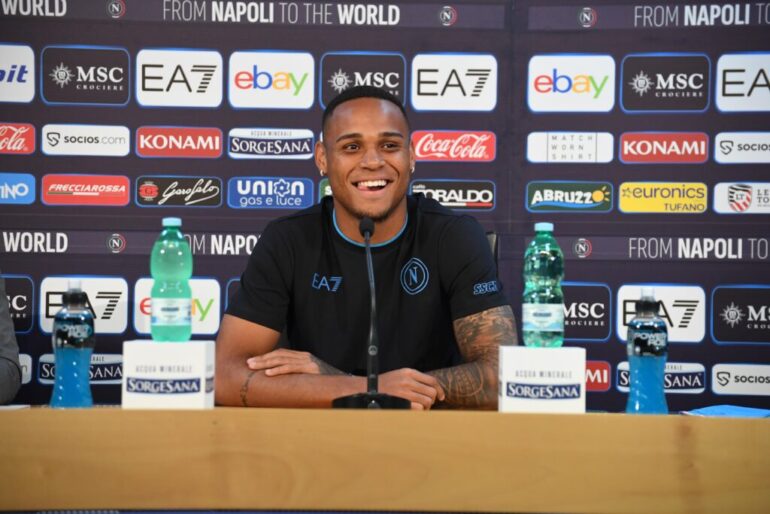 Napoli, Natan si presenta: “Mi ispiro a Thiago Silva”