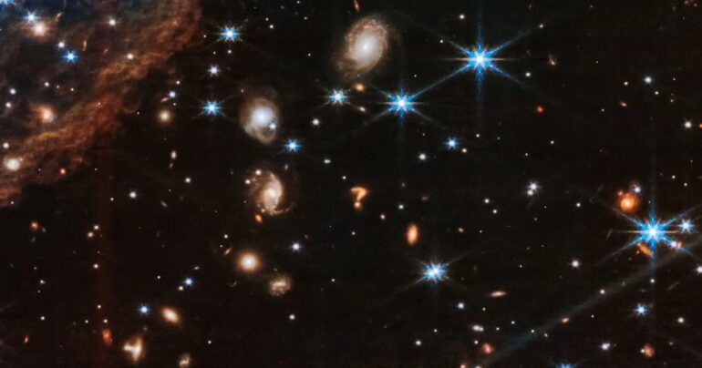 Mistero Spaziale: Il Punto Interrogativo Cosmico