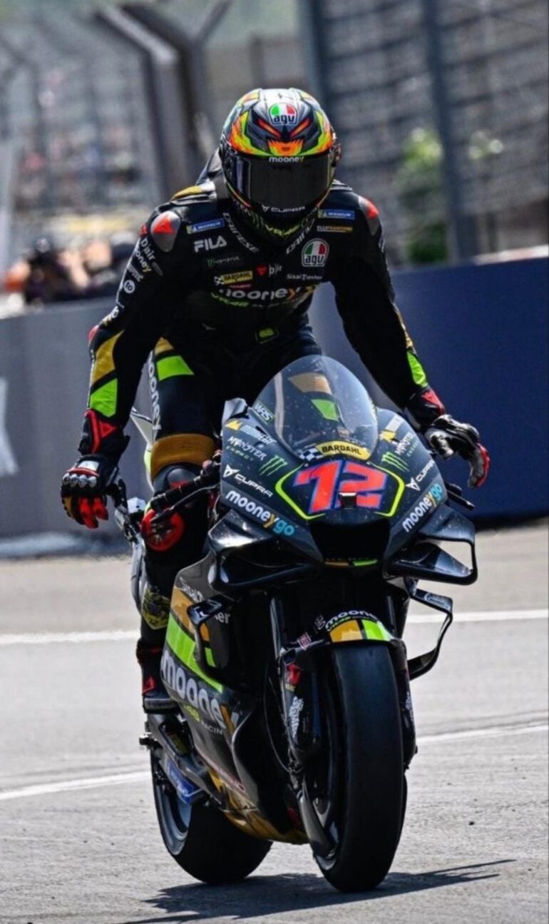 SUPER SUPER SUPER MARCO BEZZECCHI! SIMPLY THE BEZ