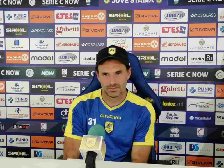 Pagliuca: col Giugliano gara molto difficile. Juve Stabia da battaglia