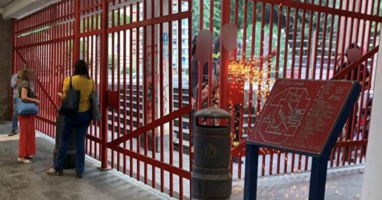 Incidente Circumvesuviana: Passeggeri Bloccati a S.G. a Cremano