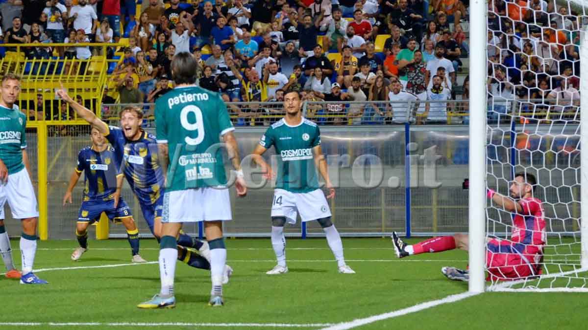juve stabia avellino derby podio contropodio
