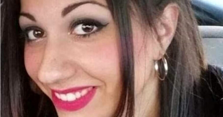 Fiaccolata a Rivoli per ricordare Annalisa D’Auria