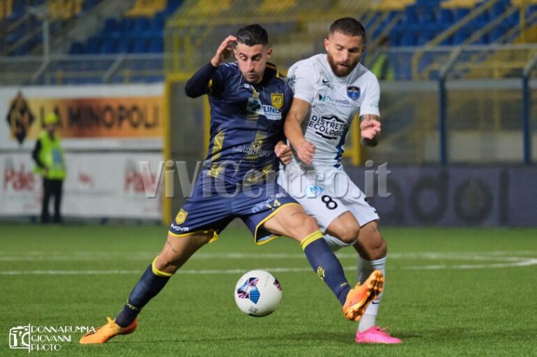 Marco Meli firma il prolungamento del contratto con la Juve Stabia. UFFICIALE