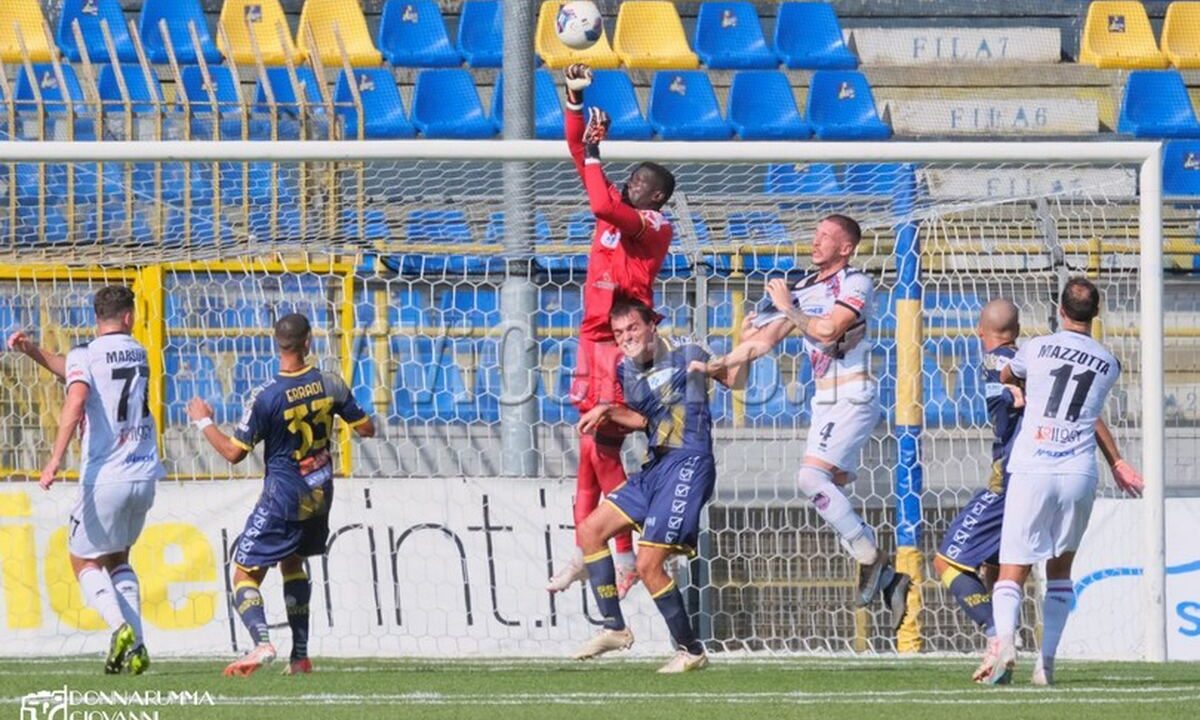 Juve Stabia, difesa da record: seconda solo al Nizza in Europa!