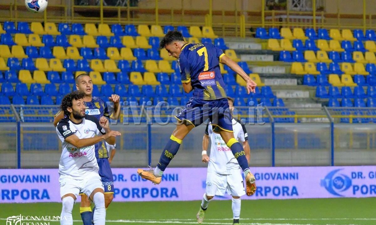 Editoriale Brindisi-Juve Stabia: un match giallo e rosso