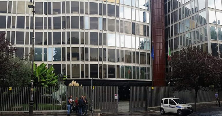 Impatto della Riduzione del Canone Rai sul Futuro della Televisione Pubblica