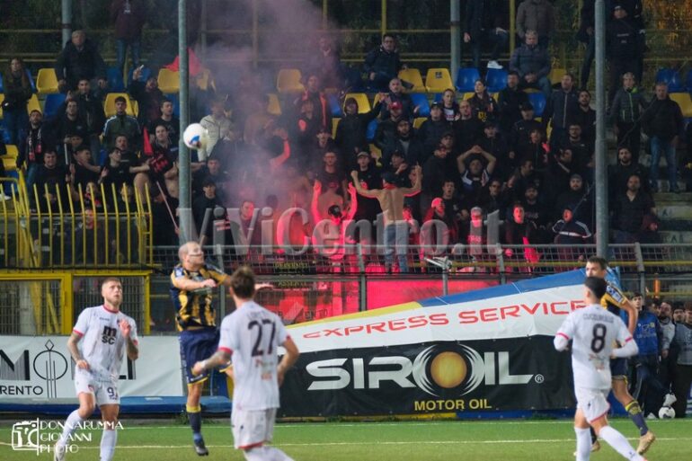 Juve Stabia-Potenza, obbligo di dimora per 2 ultras potentini