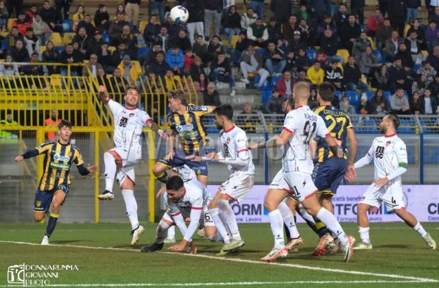 Sorrento, la storia dell’avversario della Juve Stabia e l’arbitro