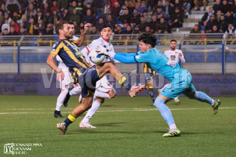 Juve Stabia – Sorrento (0-0). Le foto dei calciatori e del pubblico presente al Menti