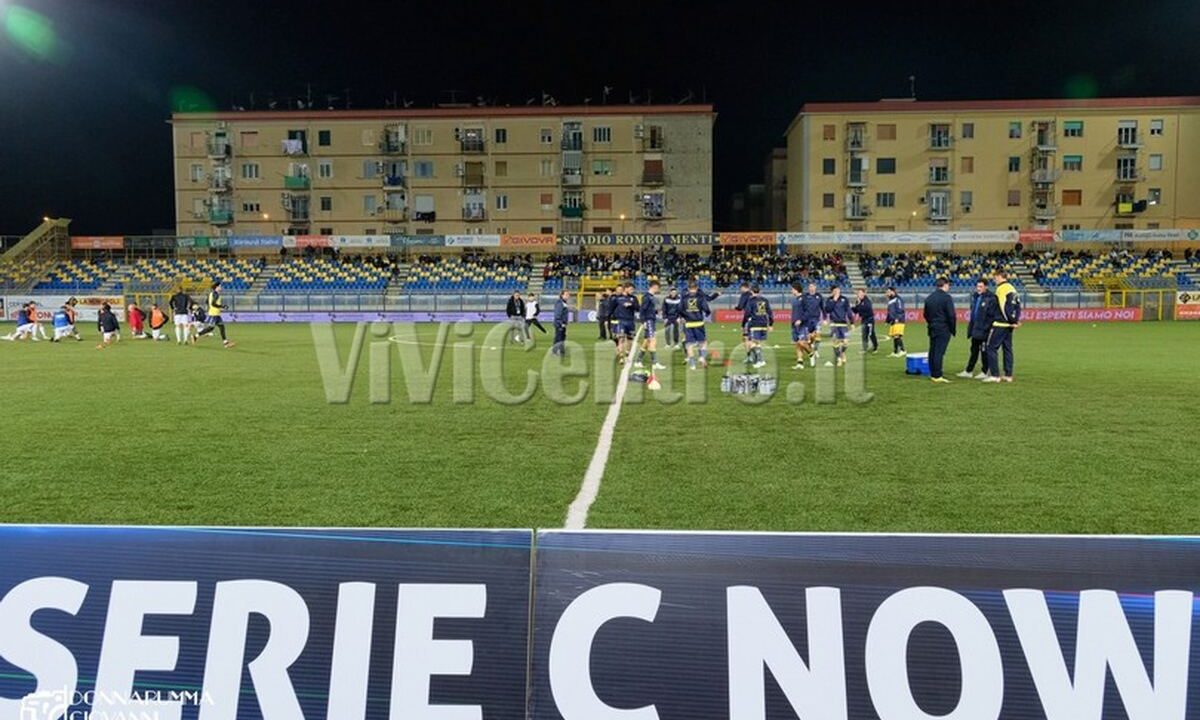 Juve Stabia – Foggia (0-0). Le foto dei calciatori e del pubblico presente al Menti