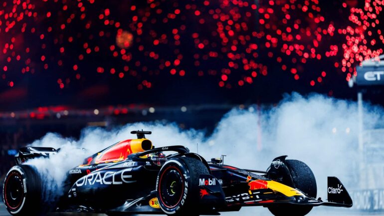 GP Abu Dhabi: Verstappen chiude la stagione 2023 come l’aveva aperta