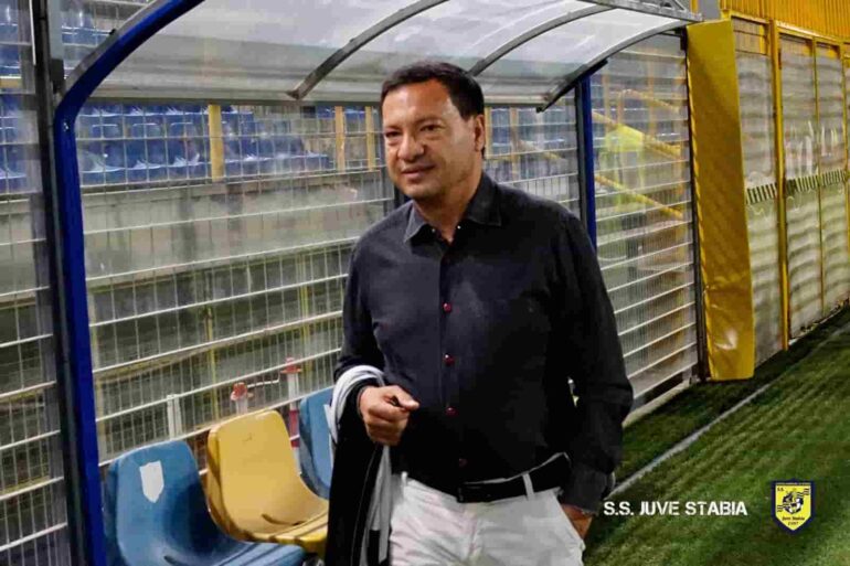 Juve Stabia, il presidente Langella inaugura il campo comunale di Calvi