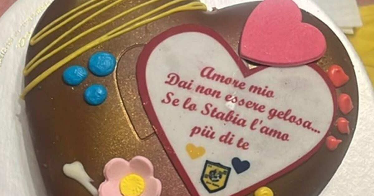 Torrone dei morti: Amore mio non essere gelosa se la Juve Stabia amo più di te