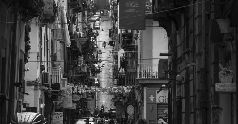 Centro Storico di Castellammare: Rinascita con Eventi Natalizi e Crescita Culturale