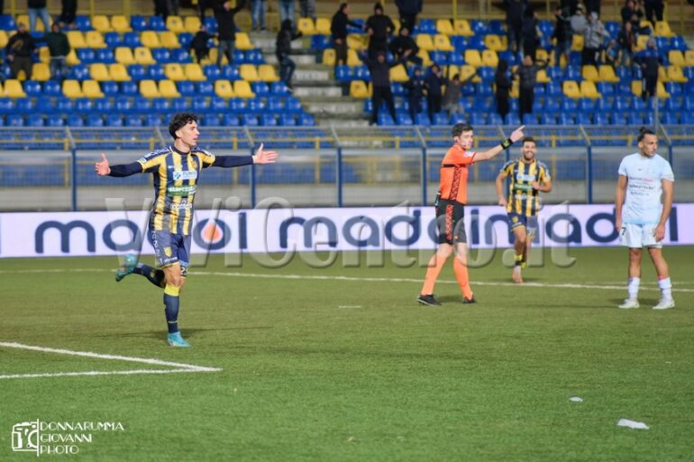 La Juve Stabia acquista il cartellino di Francesco Folino che prosegue l’avventura in maglia gialloblù