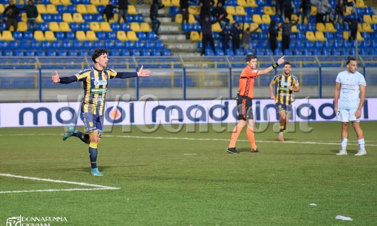 Juve Stabia, Francesco Folino: Il giovane difensore con il vizio del gol. Sotto La Lente