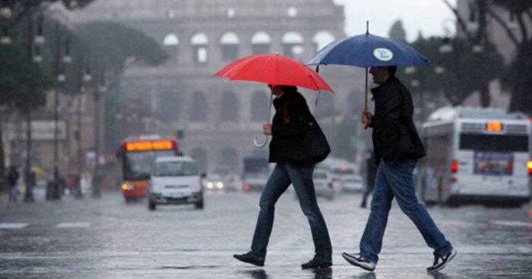 Meteo 14 Dicembre 2023: tra poche ore Pioggia e Neve sempre più in basso