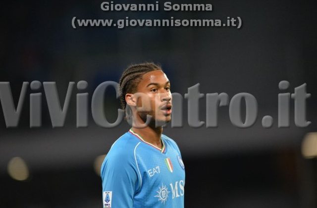 Cessione di Cajuste al Brentford: Trattativa Saltata il centrocampista resta a Napoli