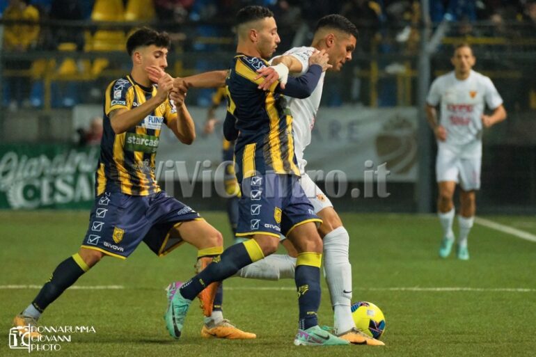 Benevento, la storia dell’avversario della Juve Stabia e l’arbitro