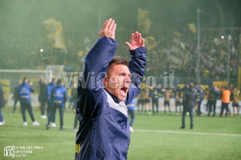 Juve Stabia: Il Giudice Sportivo squalifica Nazzareno Tarantino per il Derby. Due calciatori vanno in diffida