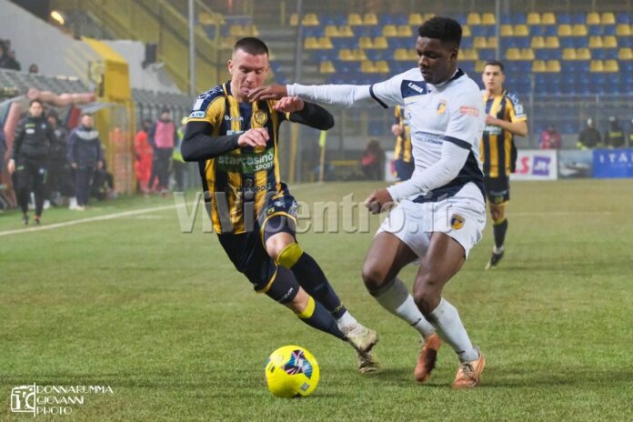 Juve Stabia Giugliano 0-0 serie C 2023-2024 stadio Romeo Menti (58) ANDREONI futuro remoto