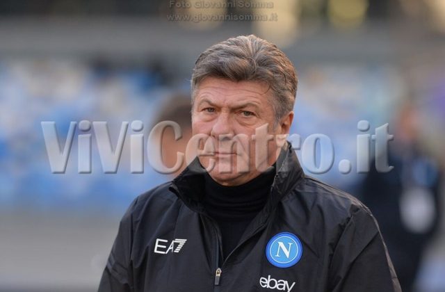 Napoli, si valuta l’esonero di Mazzarri: contro il Barcellona sarà decisiva