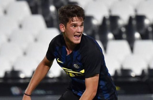 Juve Stabia, Adorante e Mosti vicinissimi alla firma con le Vespe
