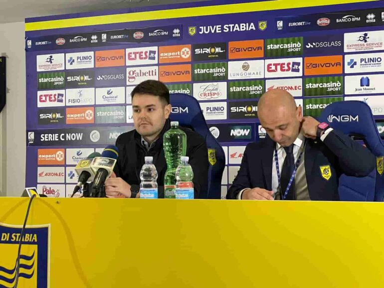 Juve Stabia, Lovisa: non sanzionata una parata di un difensore del Giugliano, arbitraggio imbarazzante