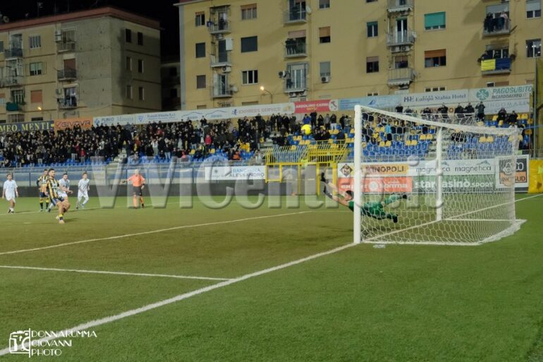 Juve Stabia Serie B Sorteggio Calendario Il 10 Luglio A La Spezia ...