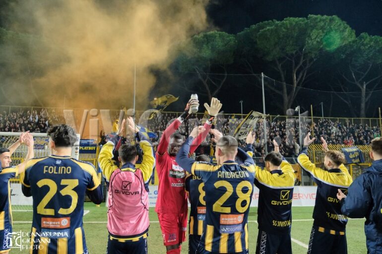 Editoriale Juve Stabia – Cerignola: il più grande spettacolo dopo il Bing Bang? Il poker al Menti!